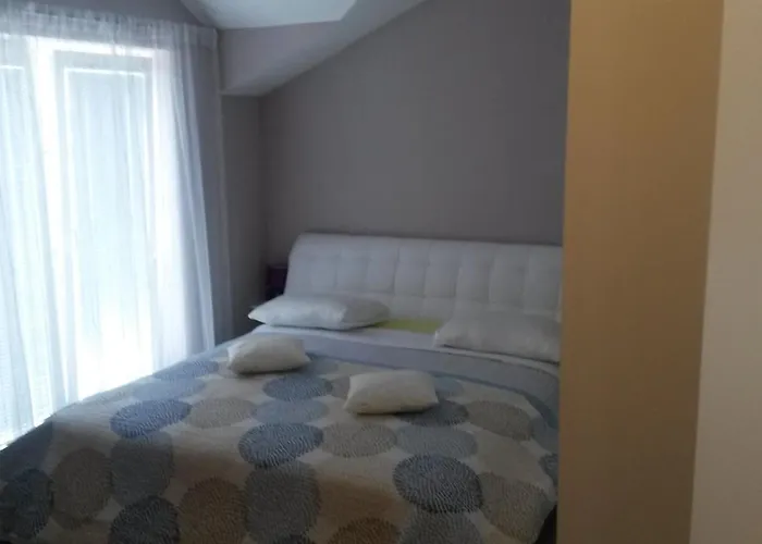 Ina 아파트 포블랴
